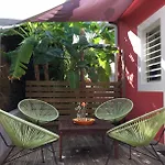 Villa Petite Terre A 50 Metres De La Plage